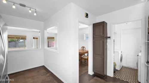 4522 11 Ave, Phoenix AZ 85013-1017 exterior