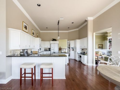 1724 Bunting Ln, Sanibel FL  33957-4226 exterior