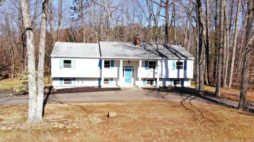 36 Alison Ave, Wallingford, CT 06492-3302