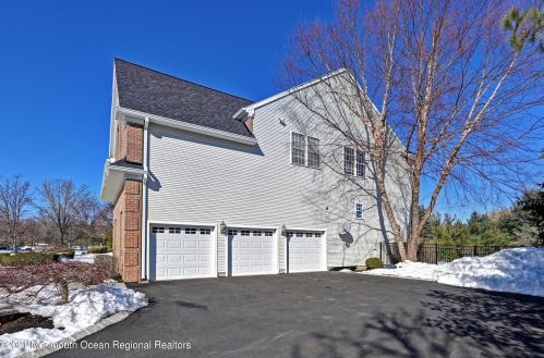 204 Independence Way, Morganville, NJ 07751-2606