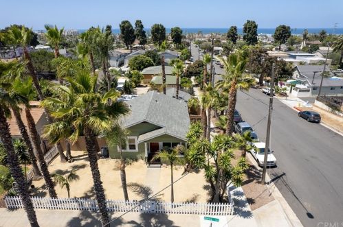 621 Horne St, Oceanside CA  92054-2418 exterior