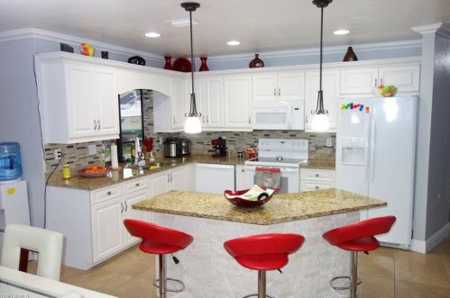 1707 2nd Ter, Cape Coral FL  33909-2275 exterior