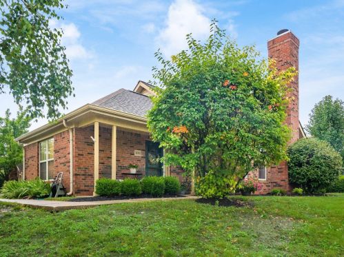 3081 Pine Manor Blvd, Darbydale, OH 43123-1869