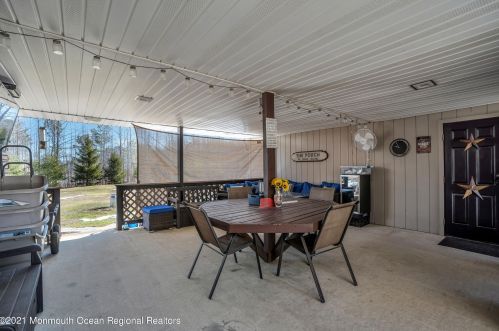 1018 Marlboro Rd, Old Bridge NJ  08857-3775 exterior