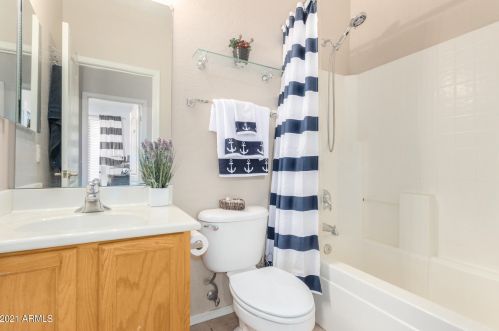 2546 Sunnyvale Ave, Gilbert AZ  85295-2066 exterior