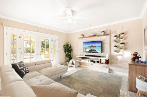 11122 Avenida Del Gato, San Diego CA 92126-1740 exterior