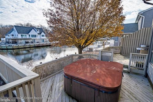 74 Moorage Ave, Berkeley Township NJ 08721-1836 exterior