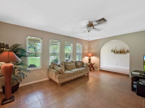 15611 76th Trl, West Palm Beach, FL 33418-1853