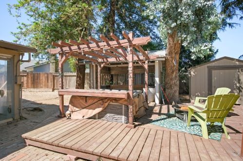 730 Fenn Ct, Turlock CA  95382-1643 exterior