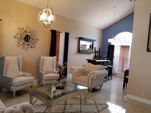 18430 12th St, Hollywood, FL 33029-3617