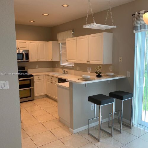 611 170th Ter, Hollywood FL  33028-2113 exterior