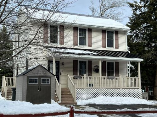 1 Ash St, Northwood, NH 03261-3906