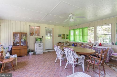 913 Catherine Ave, Woodlyn PA  19094-1002 exterior