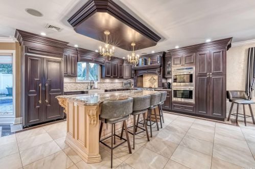 2672 Rachel St, North Bellmore NY  11710-5414 exterior