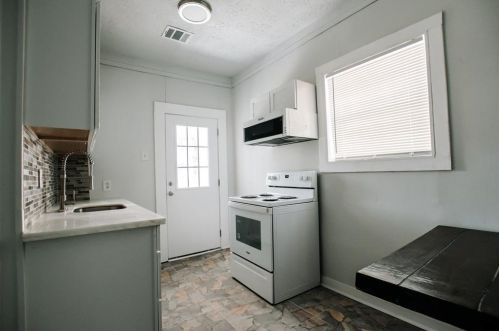 3913 Avenue, Galveston TX  77550-6615 exterior