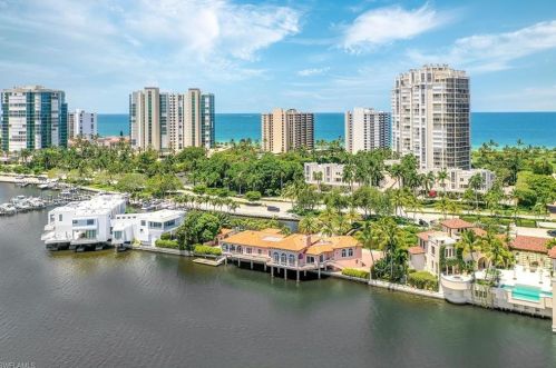 4150 Gulf Shore Blvd, Naples, FL 34103-3415