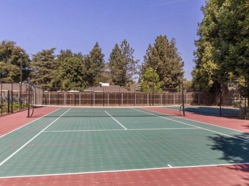 17165 Creekside Cir, Morgan Hill CA  95037-4647 exterior