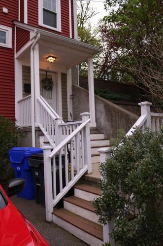 115 Knowles St, Providence, RI 02906-1854
