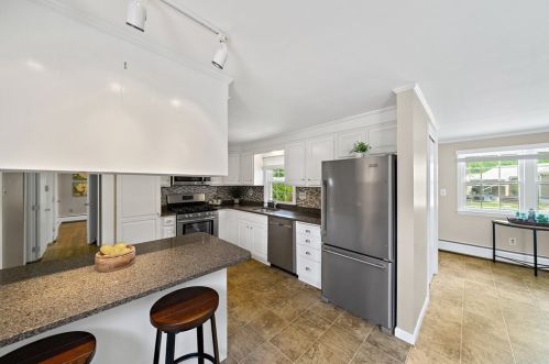 29 Curtis Rd, Canton, MA 02021-3136