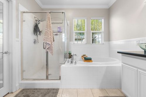 27406 Quincy Ln, Temecula CA  92591-4402 exterior