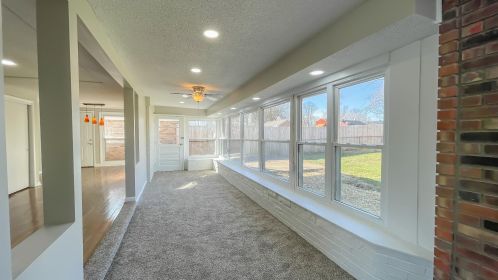 137 Roger Ln, Florence KY  41042-2336 exterior