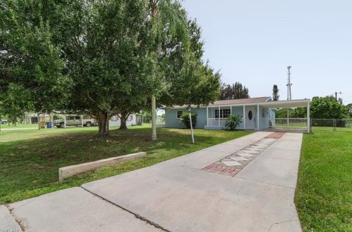 804 Taylor Ln, Lehigh Acres FL  33936-4952 exterior