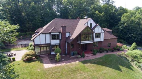 14 Signal Hill Rd, Brookfield Center, CT 06804-1321