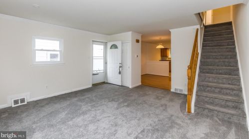 1711 Hills Dr, Norristown, PA 19401-5701