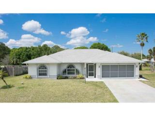 929 Landsdowne Dr, Sebastian, FL 32958-4909