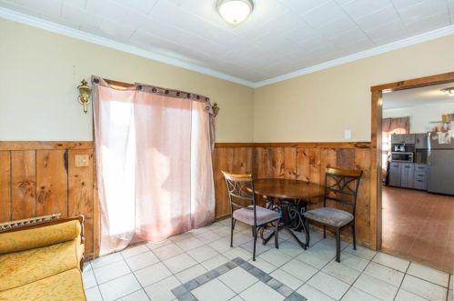 43 3rd Ave, Woonsocket RI  02895-5041 exterior