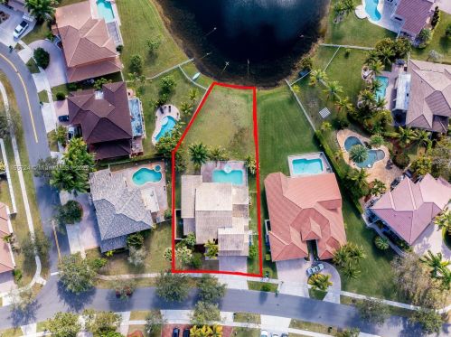 17634 12th St, Hollywood, FL 33029-4809