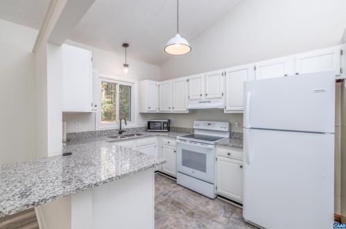 20 Loblolly Rd, Bybee VA  22963-3021 exterior