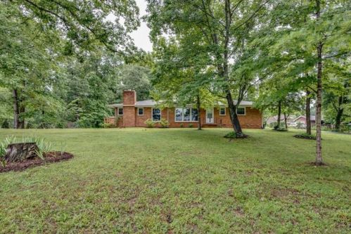 1995 Highway 48, Dickson, TN 37055-1074