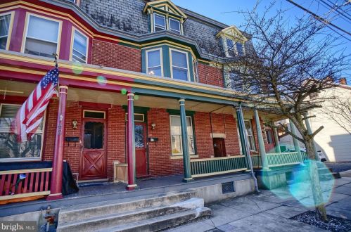 44 South St, Carlisle, PA 17013-3431