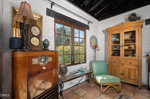 2919 Lake Ave, Altadena CA  91001-1621 exterior