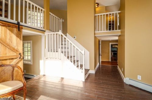 503 Cokesbury Rd, Annandale NJ  08801-2034 exterior