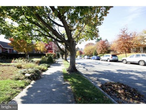 1818 Pine St, Norristown, PA 19401-3042