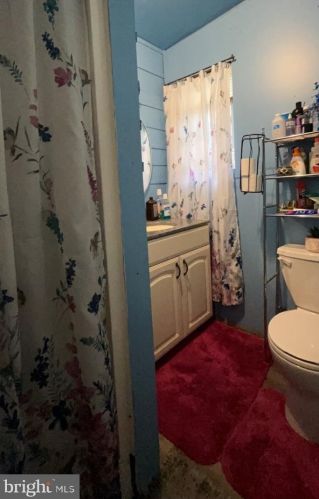 1216 Derry St, Harrisburg PA 17111-1141 exterior