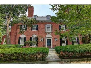 295 Laurel Ave, Providence, RI 02906-5728