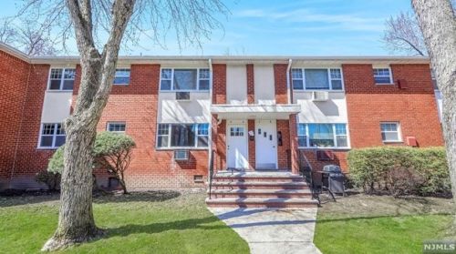 130 New Rd, Parsippany NJ  07054-4232 exterior