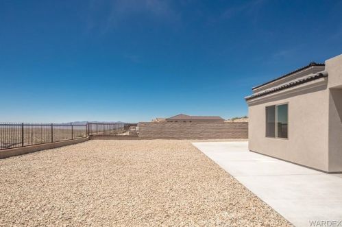 3292 Secret Pass Cyn Dr, Bullhead City AZ exterior