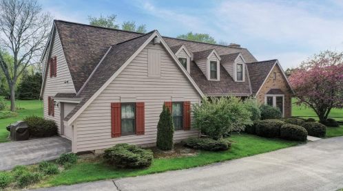 11231 Mulberry Dr, Thiensville, WI 53092-3053