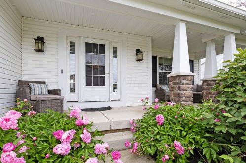 310 Thomas Ln, London, OH 43140-9779