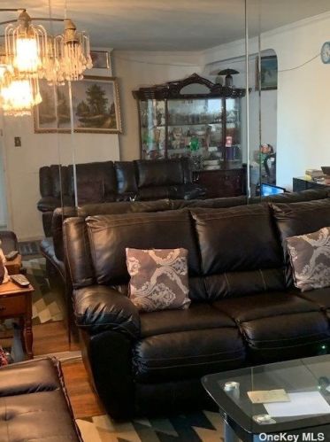 128-24 Van Wyck Expy, Jamaica, NY 11420-1502