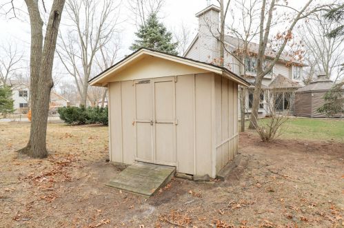 225 87 St, Kenosha WI 53142-2521 exterior