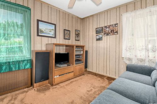 138 Wilton St, New Hyde Park NY  11040-3832 exterior