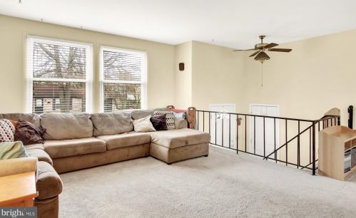 3 Briarwood Ct, Camp Hill, PA 17011-1511