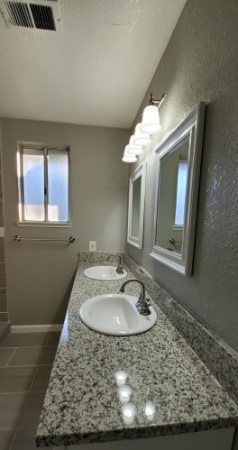 2417 Orchard Park Way, Modesto CA  95355-9254 exterior