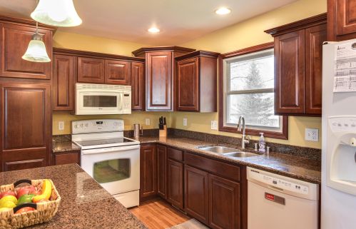 1626 Jefferson St, West Bend, WI 53090-1342
