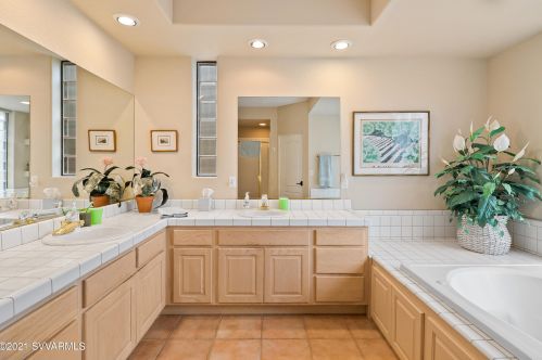 50 Calle Del Norte, Sedona AZ 86336-5013 exterior